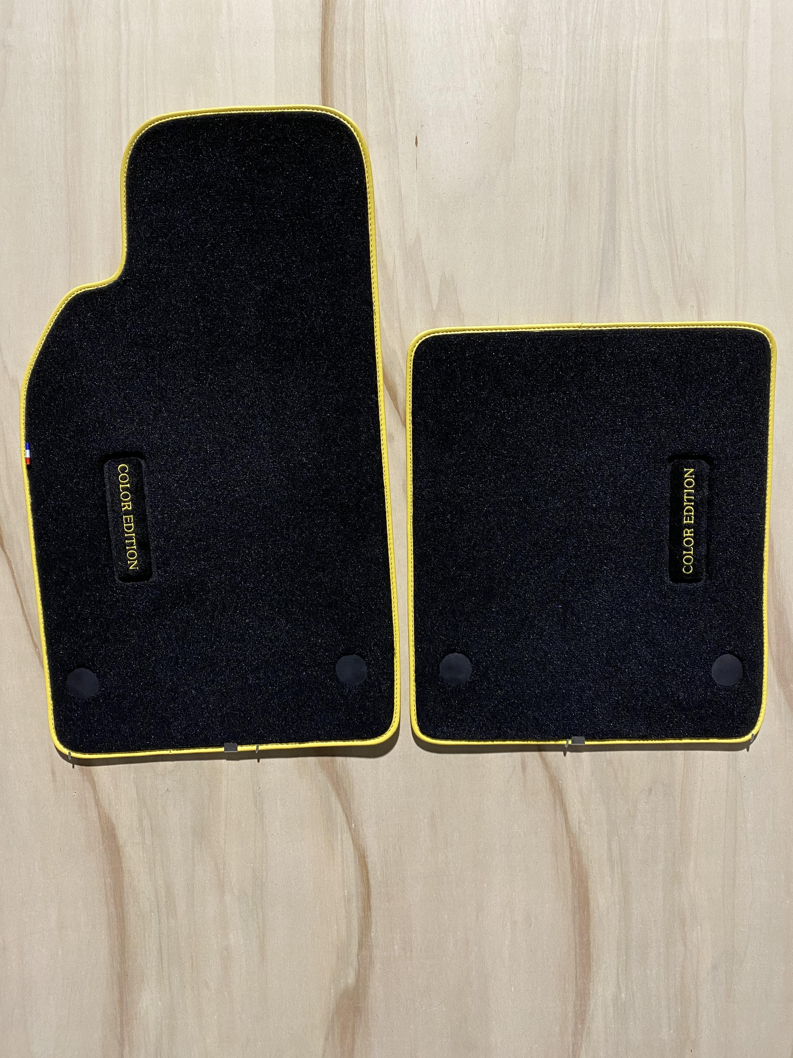 Gabarit ALPINE A110 tapis passager avec option repose pied