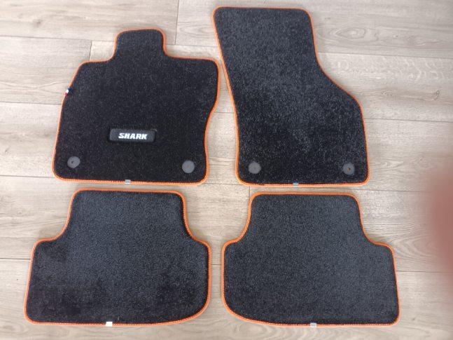 Gabarit AUDI A3 II Sans fixation sur les tapis arrières