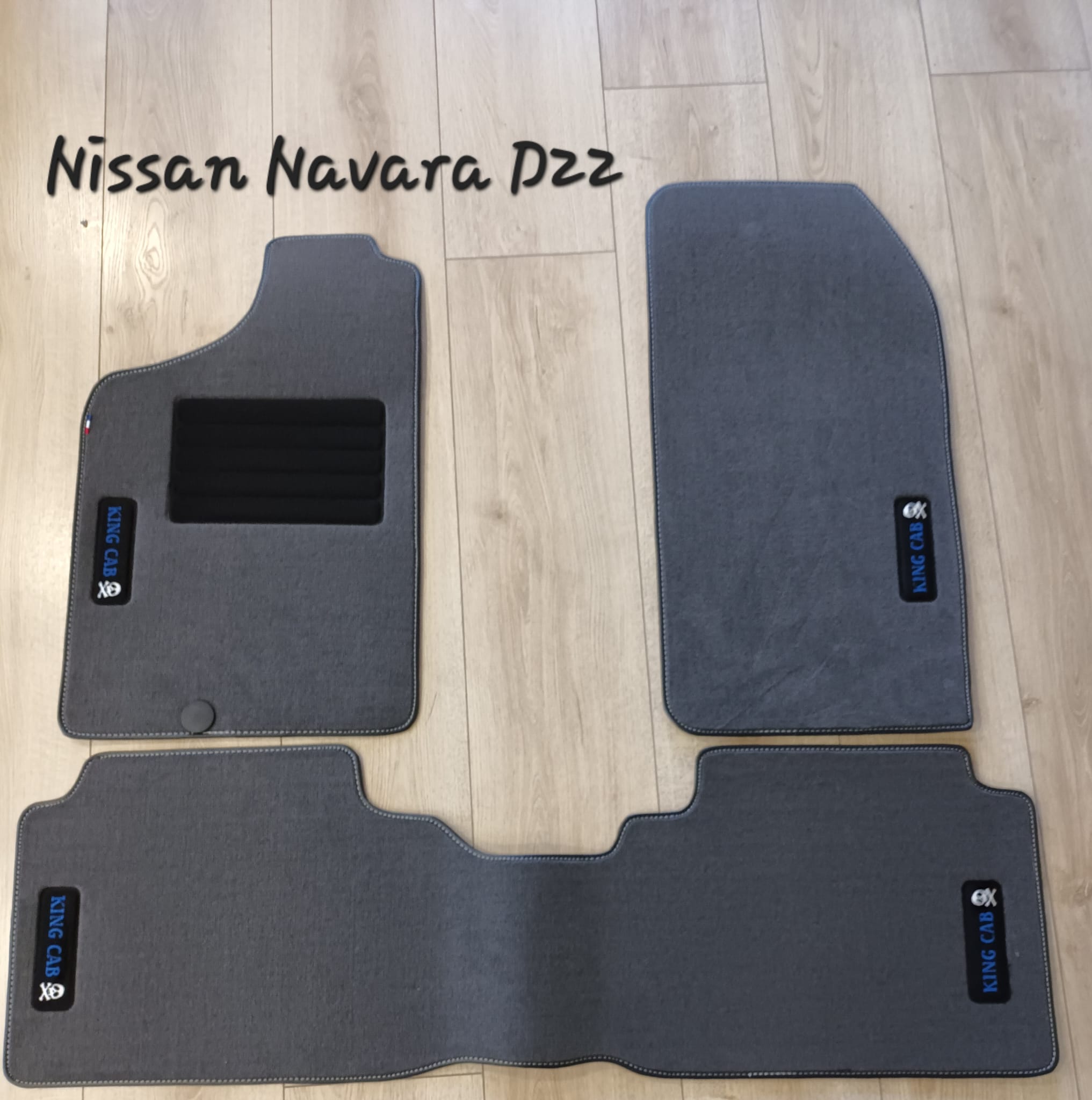 Gabarit NISSAN NAVARA PICK UP D22 - 4 portes - double cabine