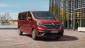 TRAFIC 3 minibus